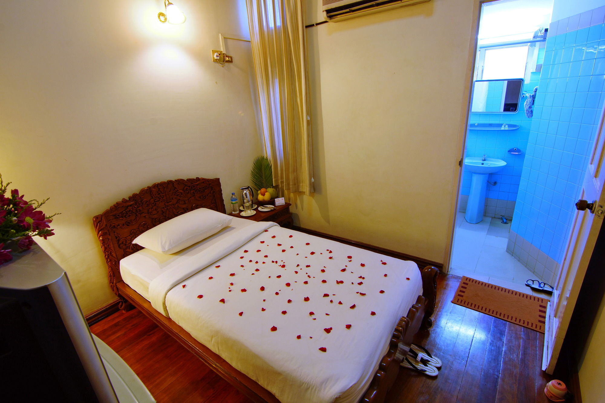 Mandalay View Inn ภายนอก รูปภาพ